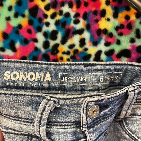 3 FOR 1 price!•~GIRLS~• Bundle ~ Isaac Mizrahi Hoodie, jeans/jeggings + tank top - Picture 9 of 13